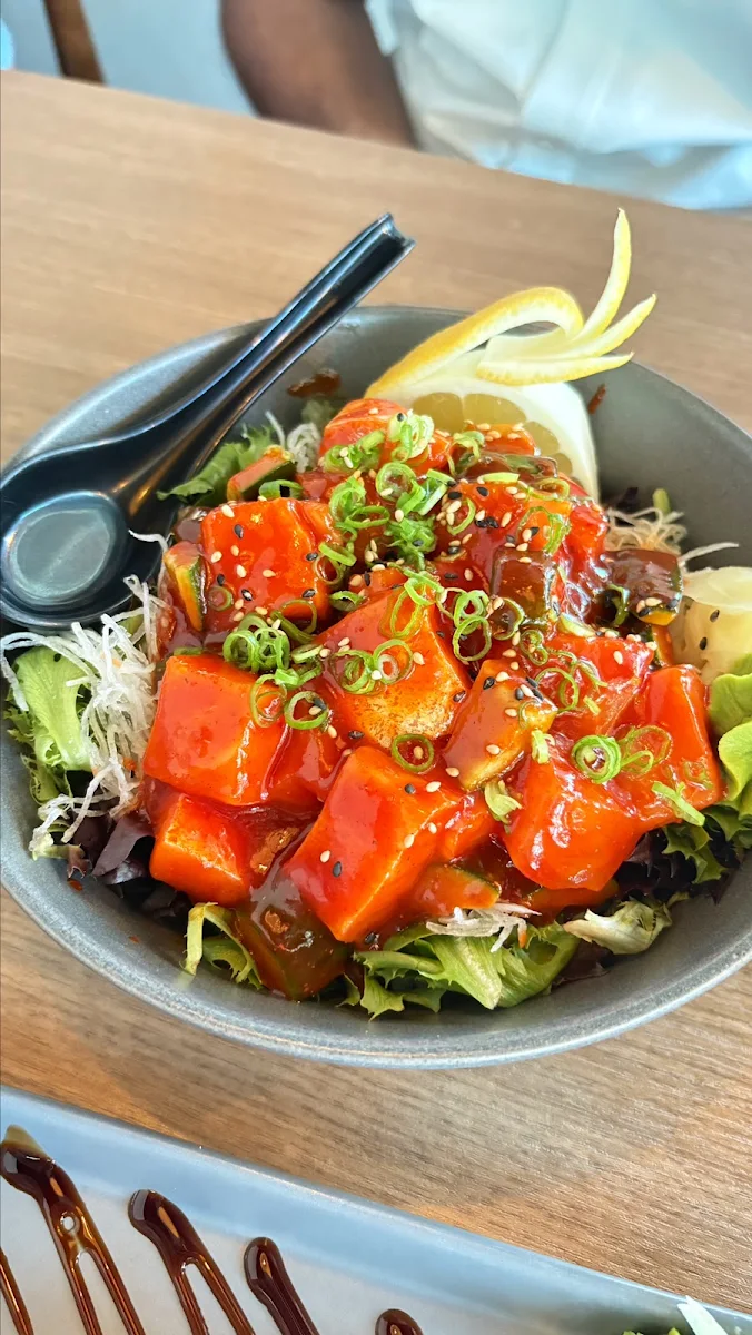 Spicy Salmon Don