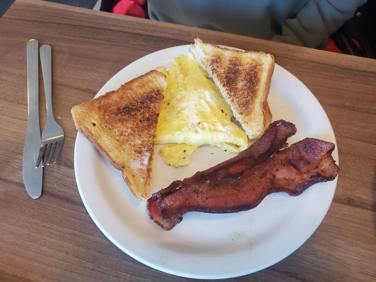1 Egg Scrambled with White Toast and Bacon
