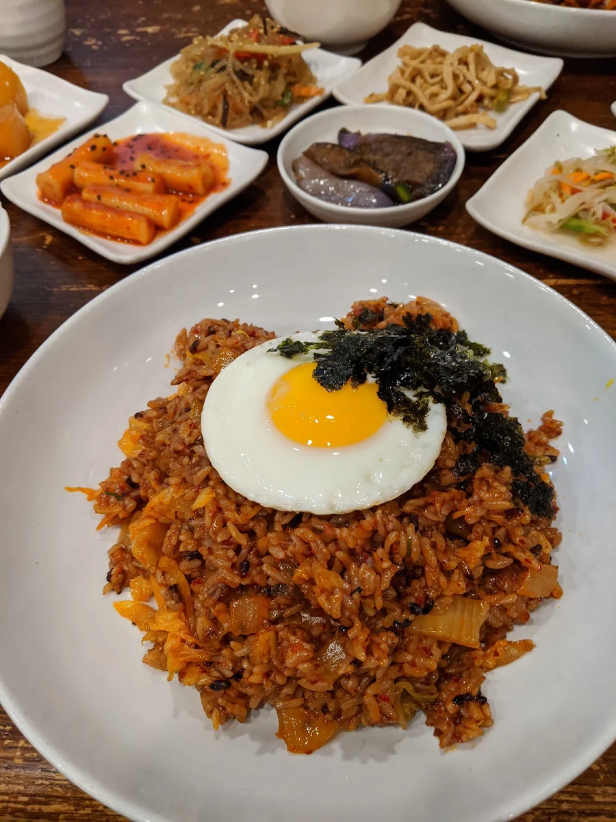 kimchi fried rice 김치볶음밥