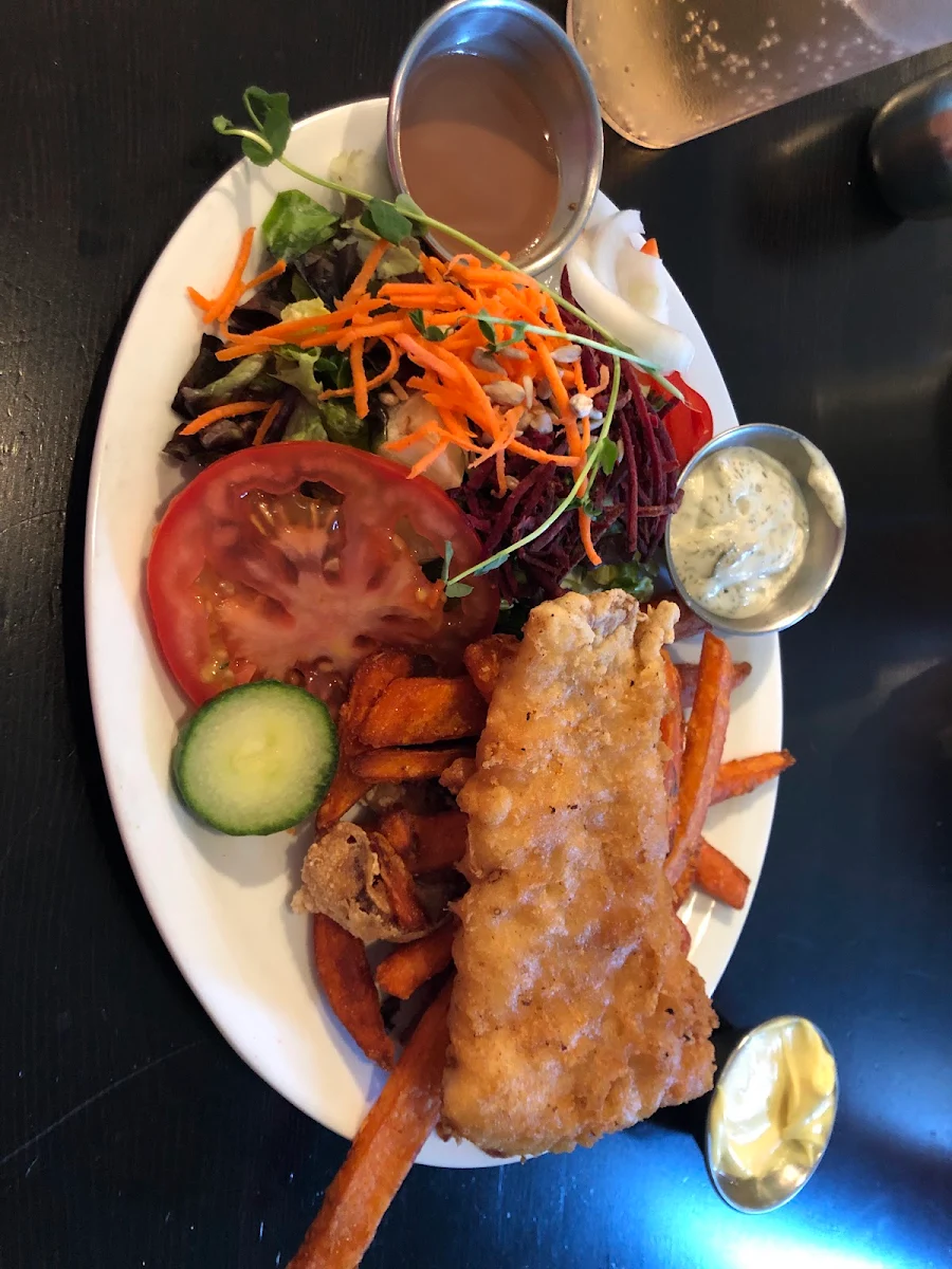 Yam Fries & Green Salad