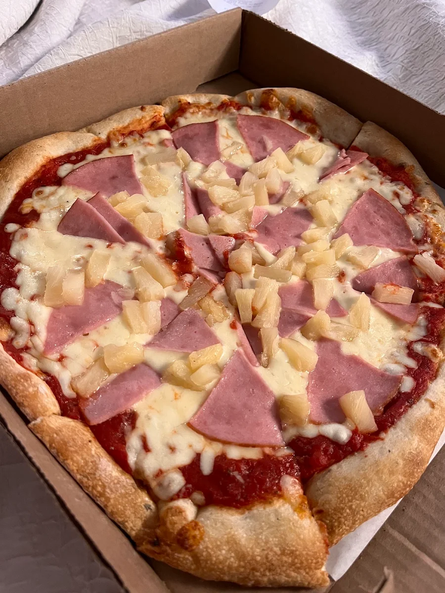 12 Hawaiian Pizza