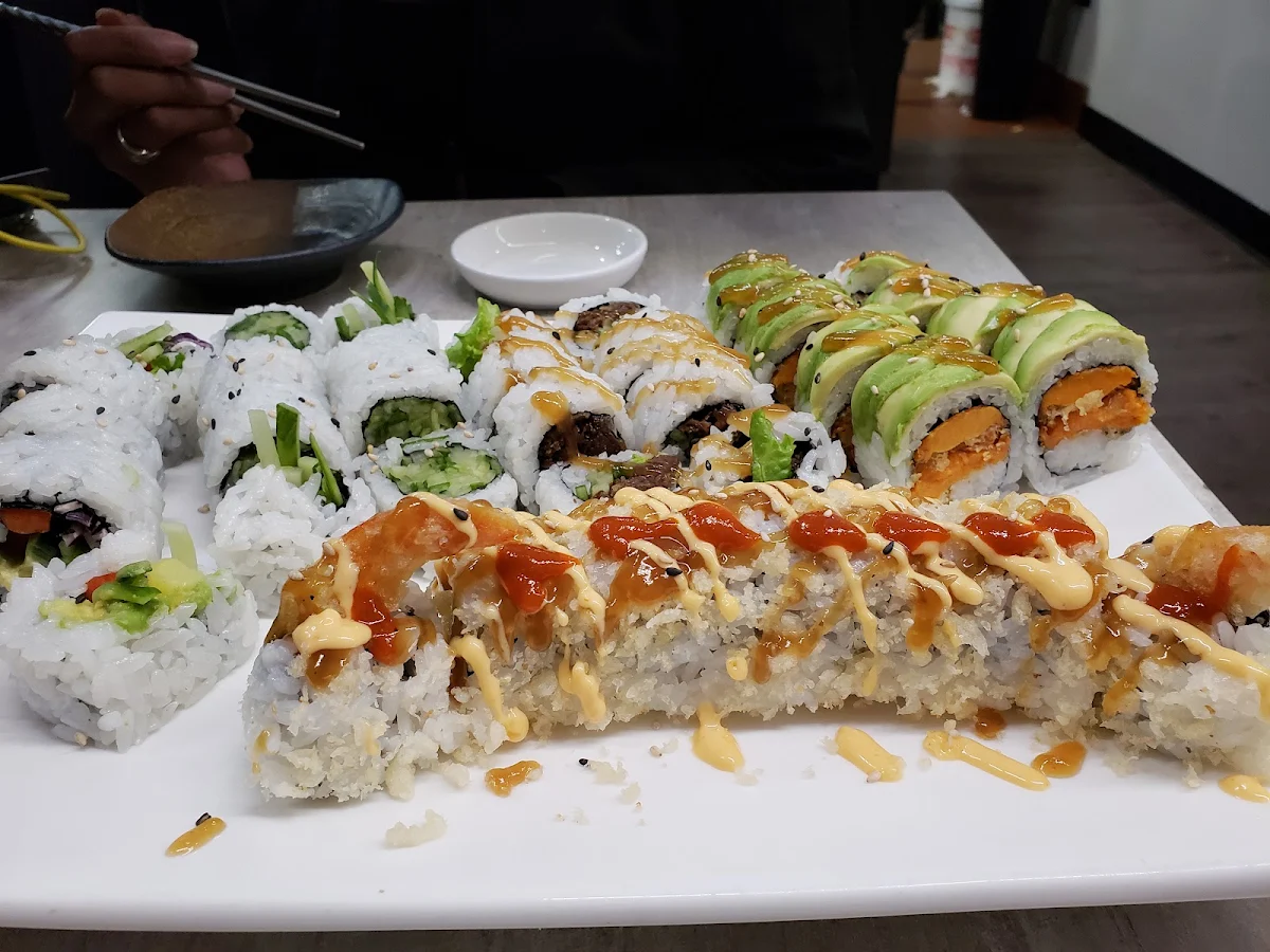 Garden Roll Cucumber Roll Beef BBQ's Shrimp Bacudan V Caterpillar
