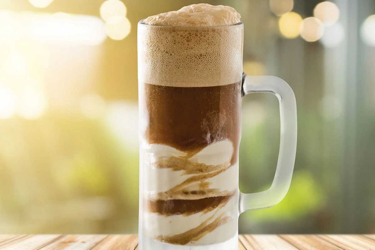Root Beer Float, Red Robin Gourmet Burgers and Brews