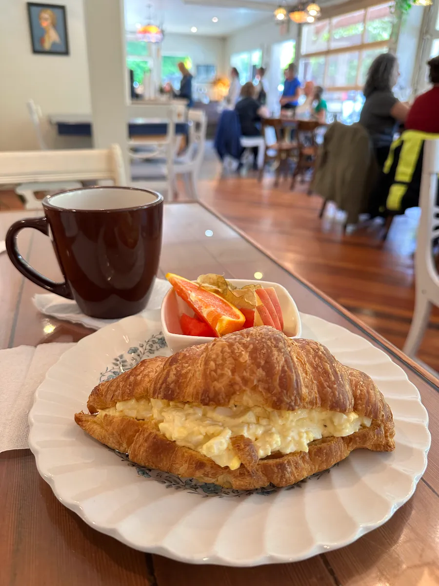 Highlights, Owl's Nest Bakery and Bistro (Saltair)