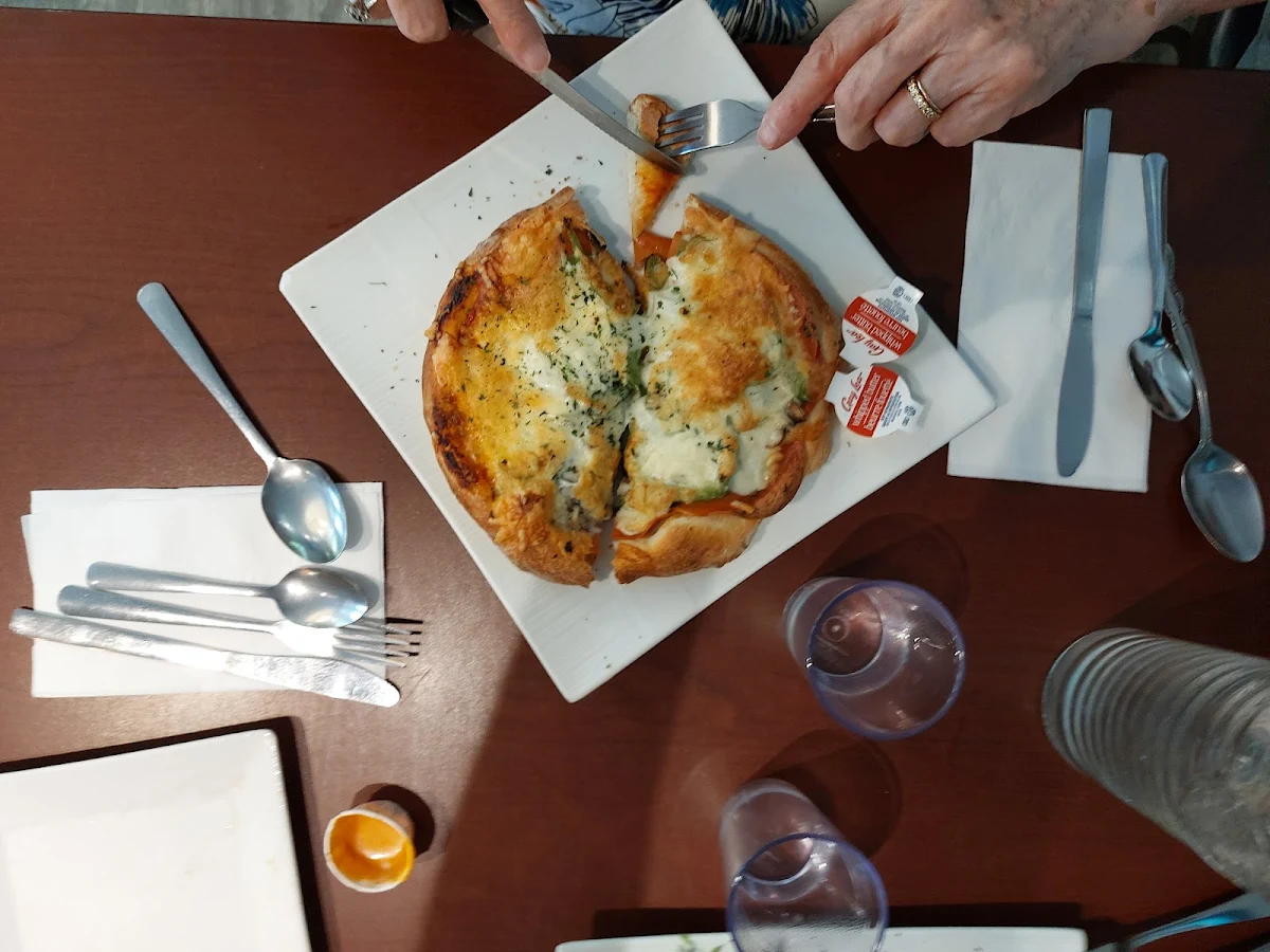 Pizza 8 Pouces Toute Garnie
