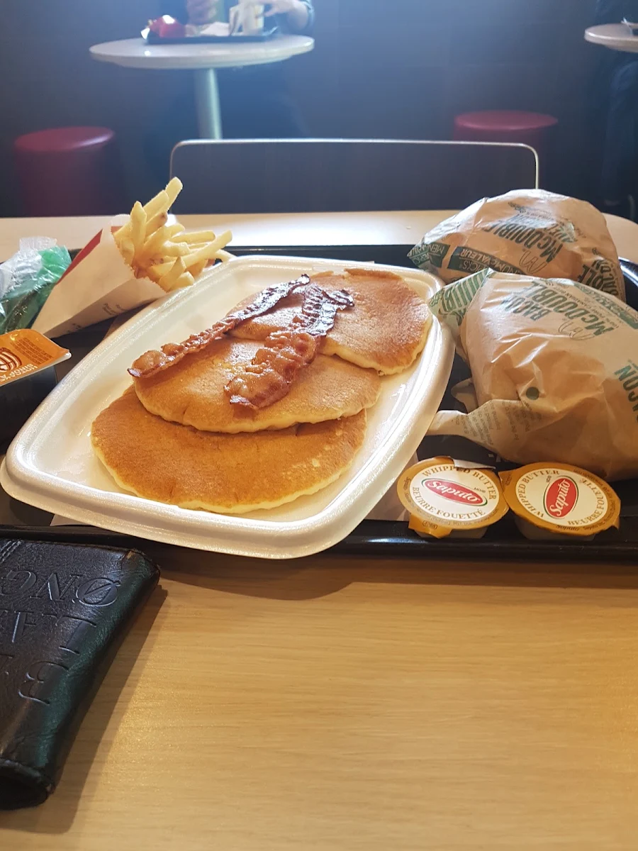 Hotcakes Happy Meal