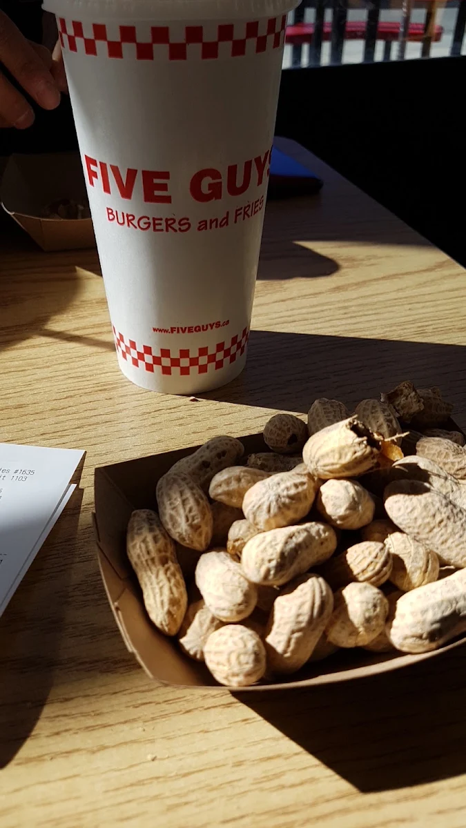 Five Guys Style