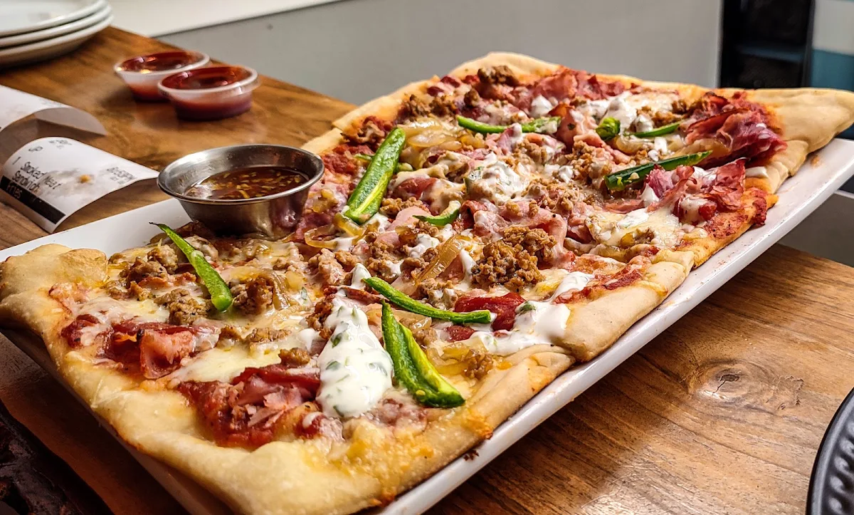 Pizza, Giant's Head Brewing