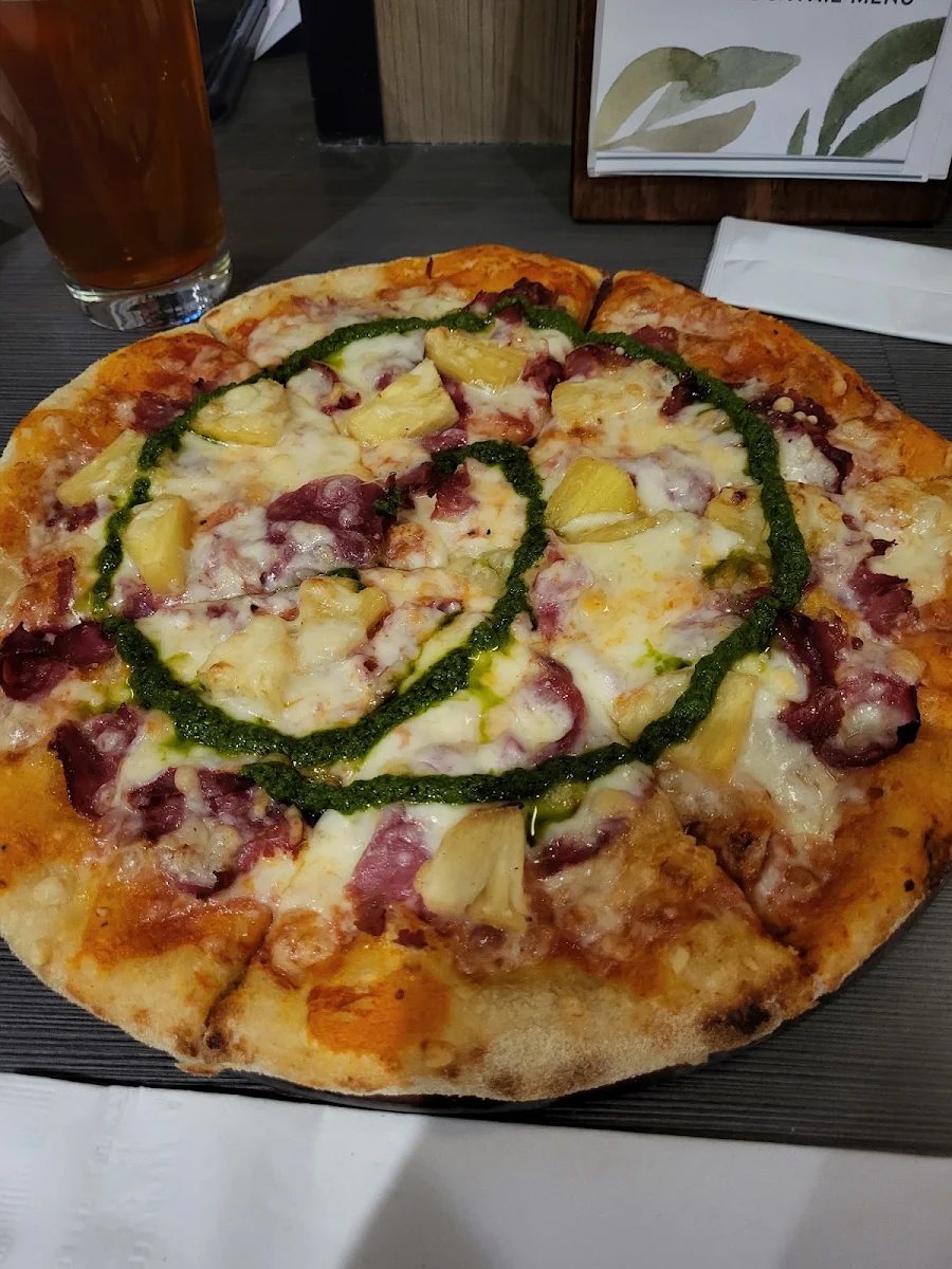 Hawaiian Pizza