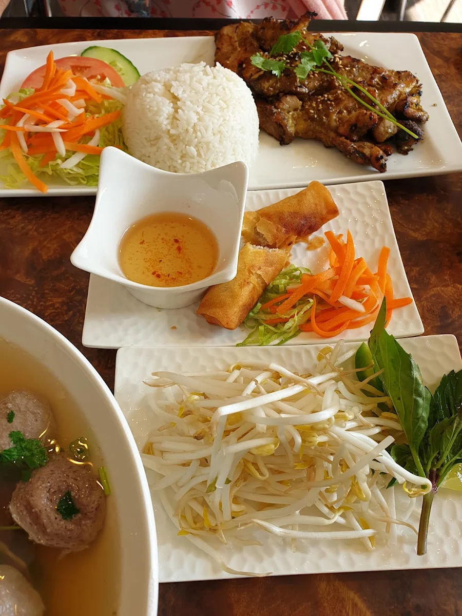Kids Meal Pho & Juice