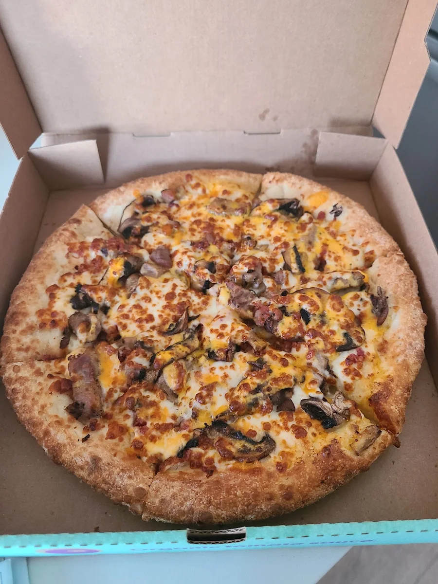 Steak and Mushroom Pizza