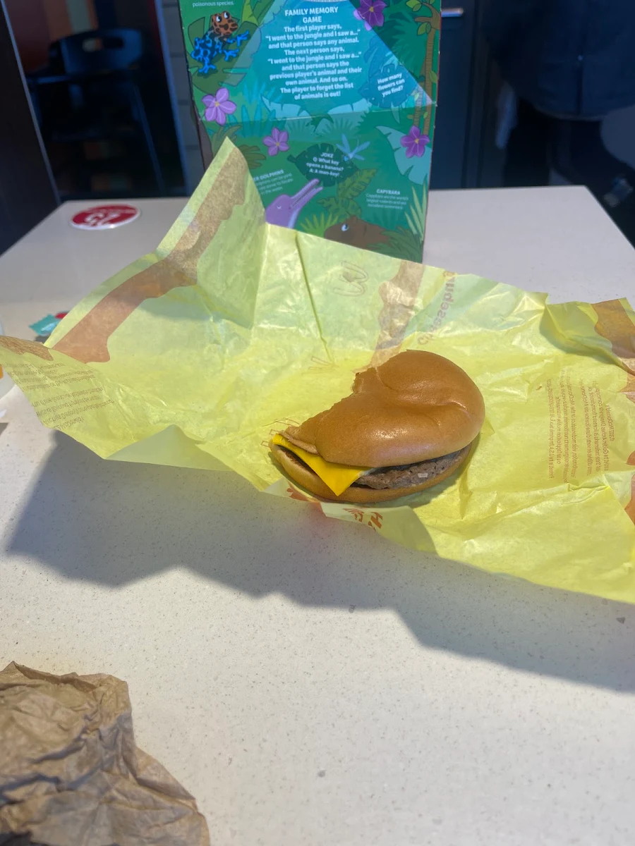 Cheeseburger Happy Meal
