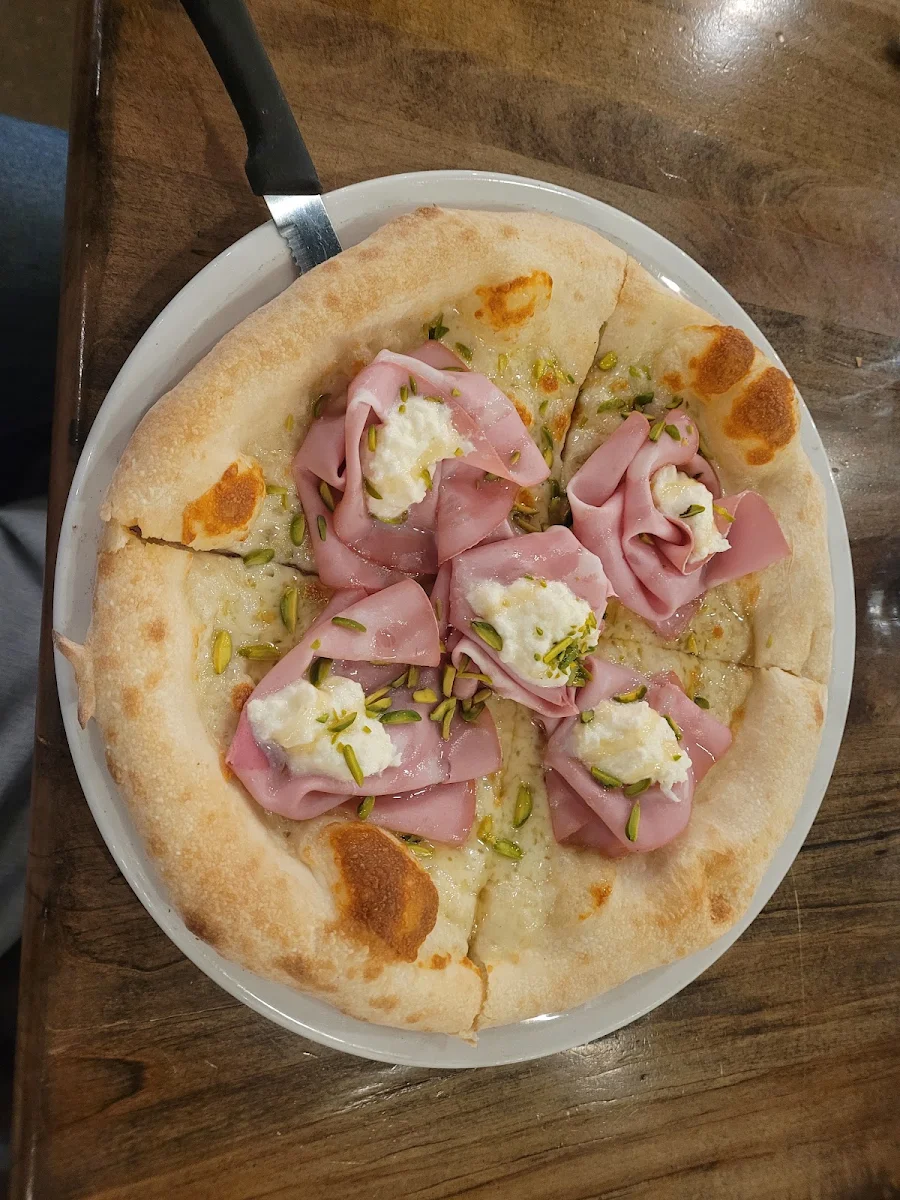 Prosciutto Crudo Di Parma D O P to Any Pizza