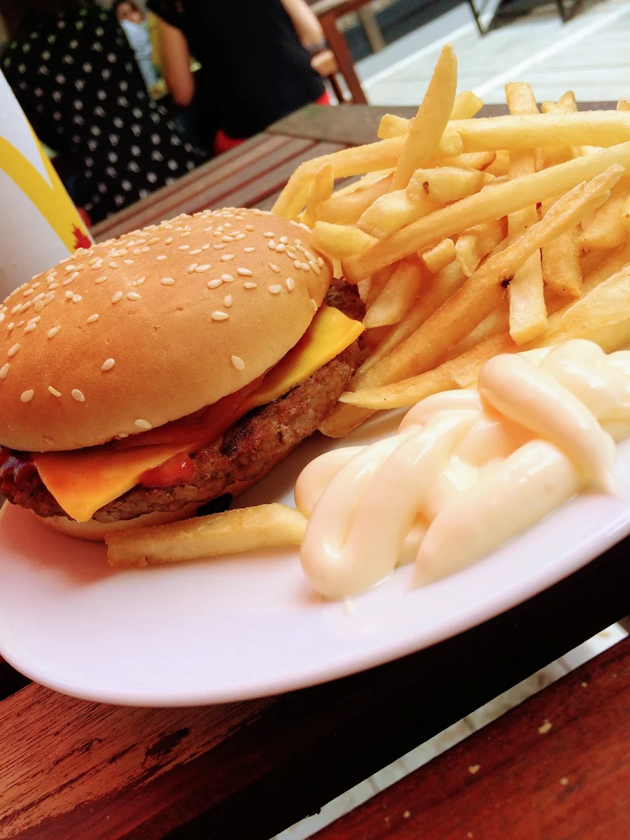 Le Royale with Cheese