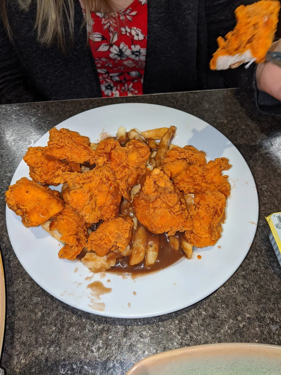Popcorn Chicken Poutine