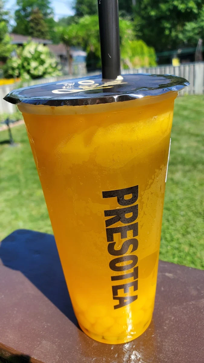 Mango Green Tea with Mango Boba