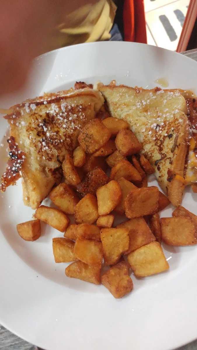 Grilled Cheese and Fries