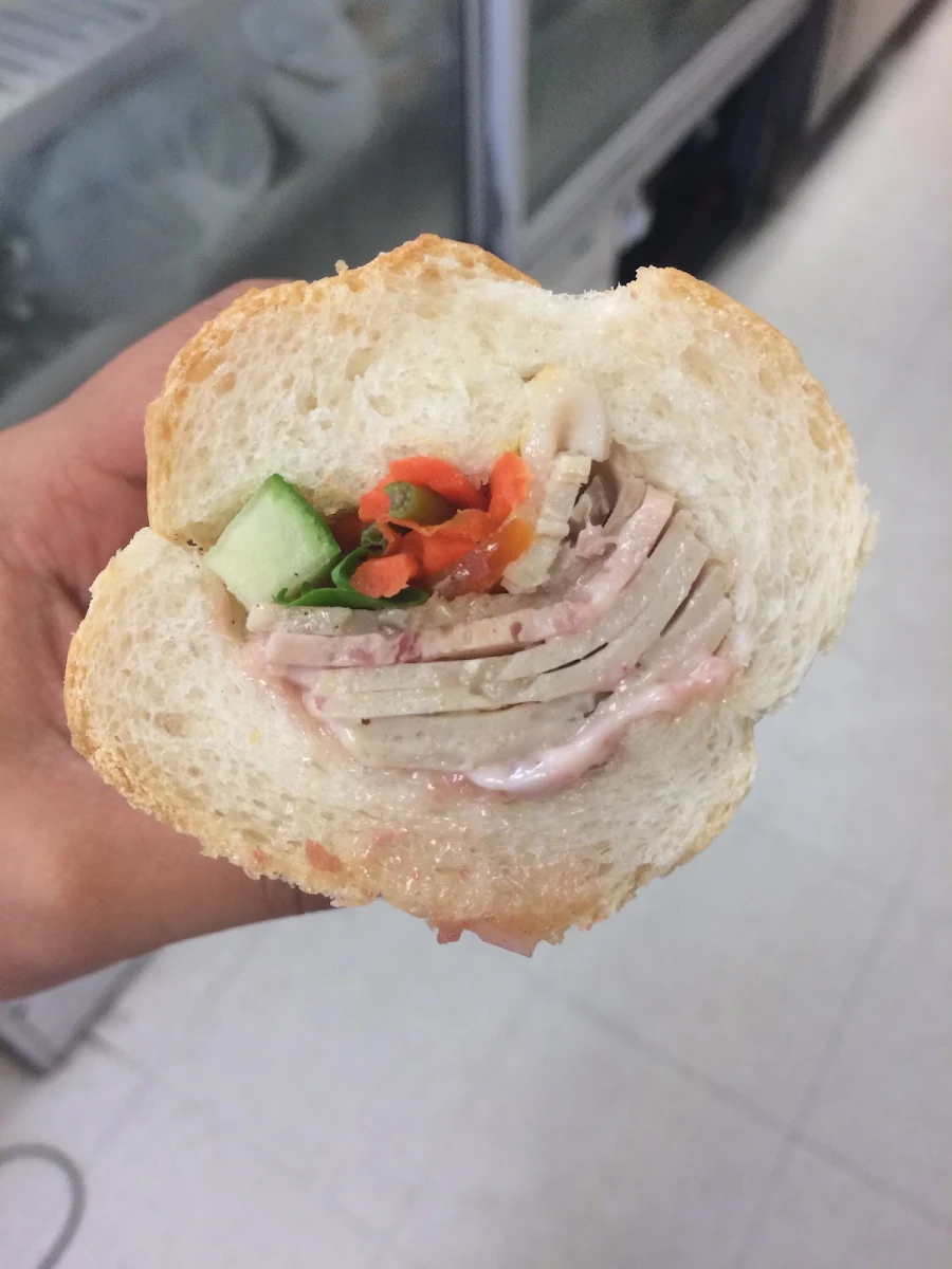 Assorted Cold Cut Bánh MÌ Thập Cẩm