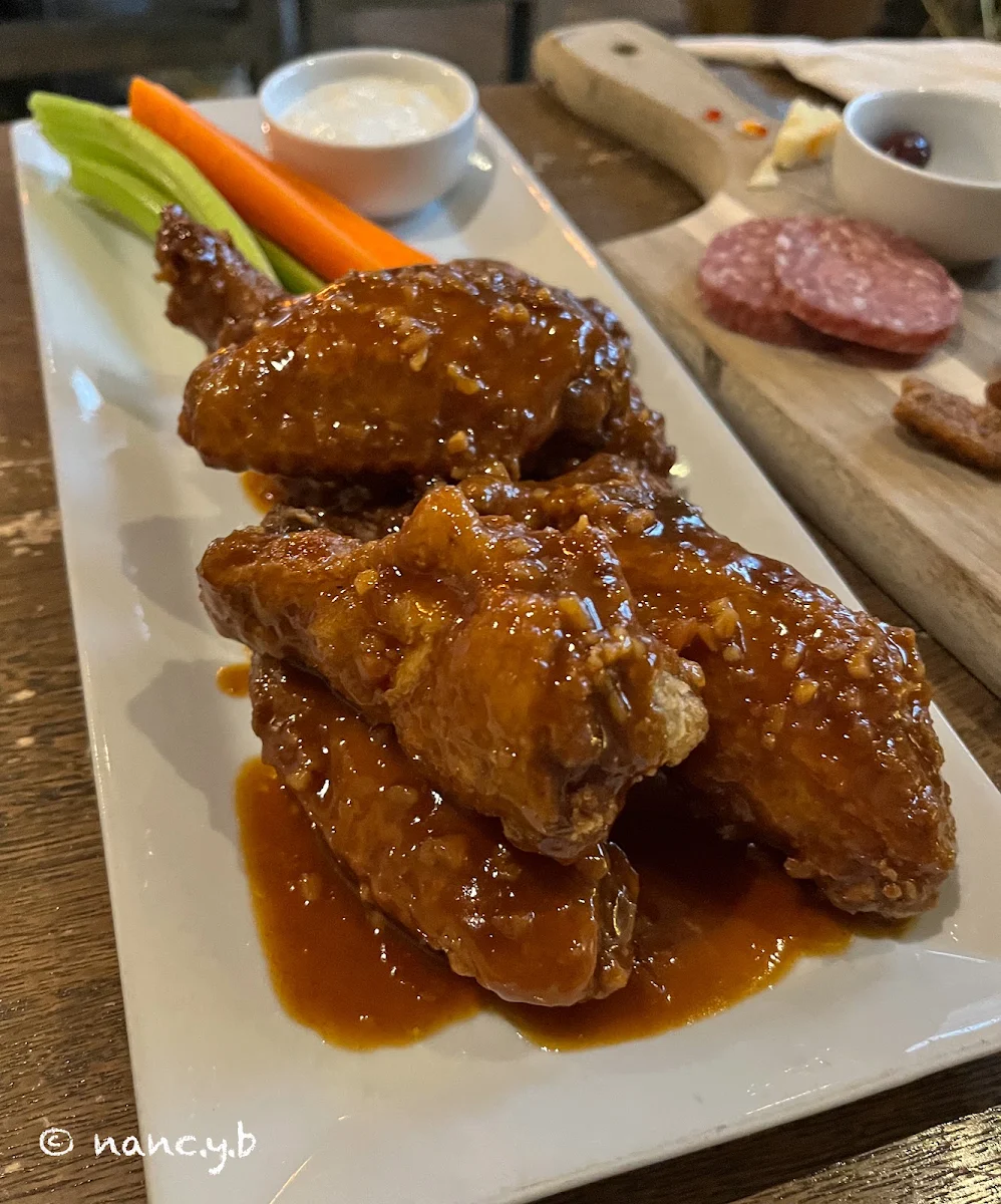 Spicy Peanut Chicken Wings
