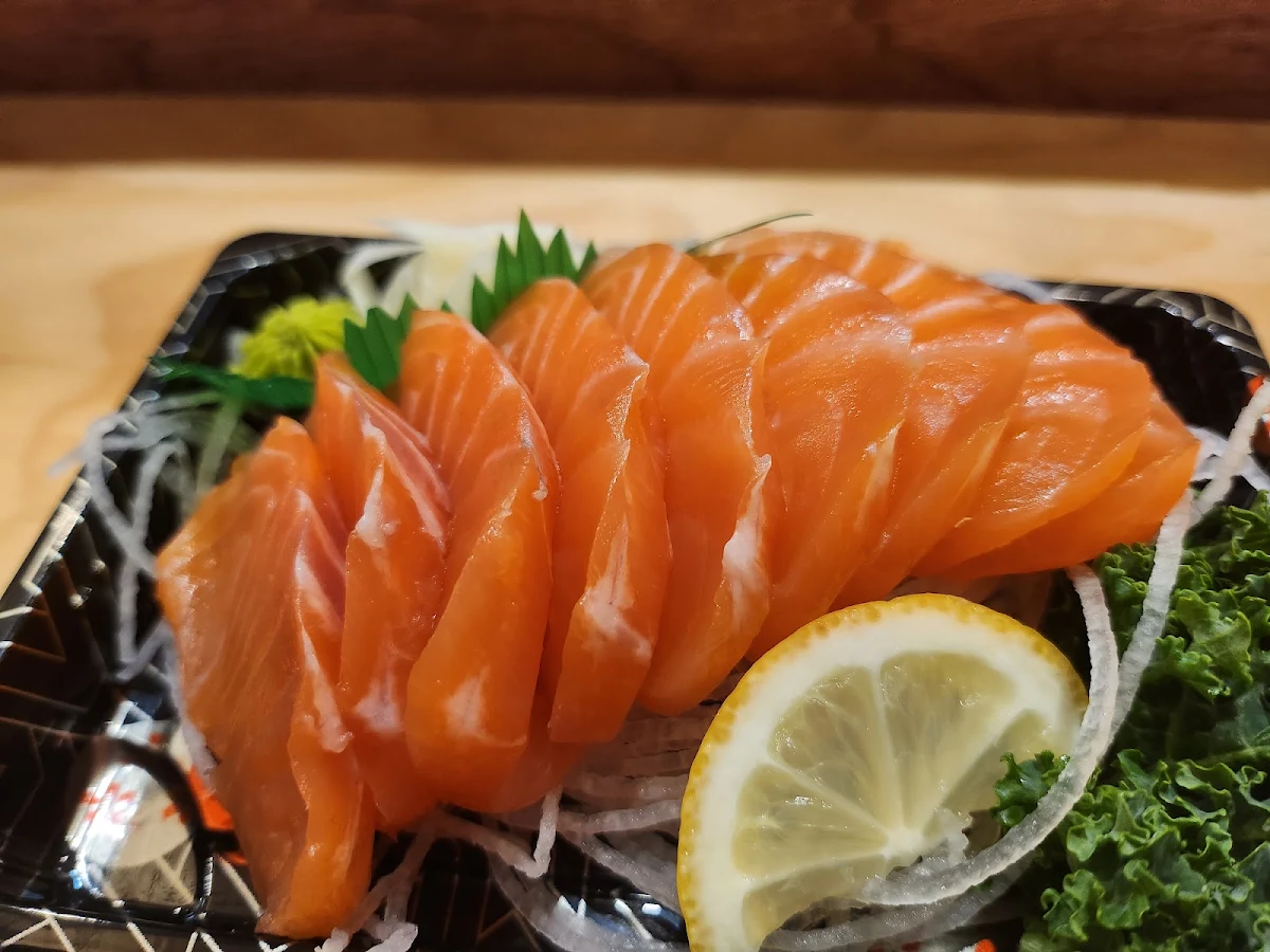 All Salmon Sashimi Appetizer 9 pcs