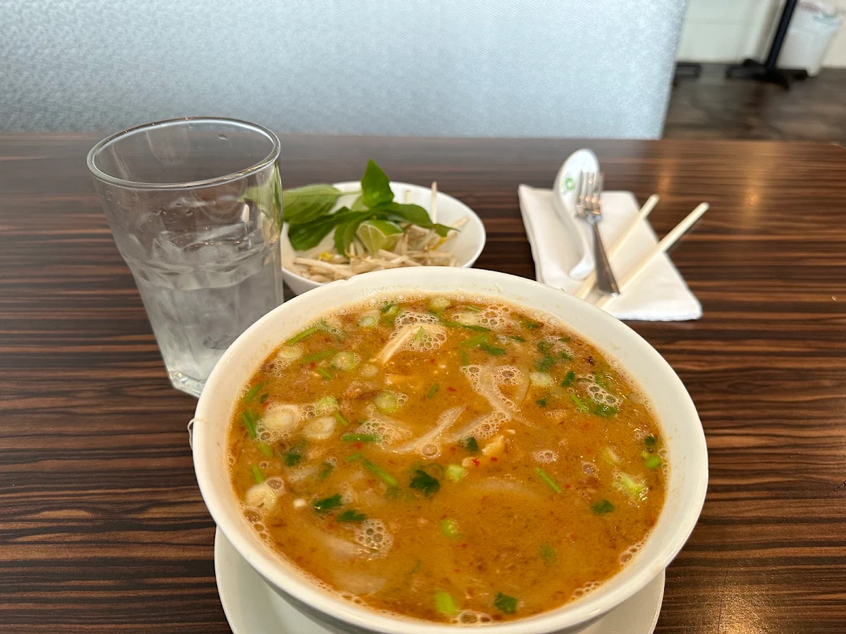 Satay Beef Noodle Soup Large