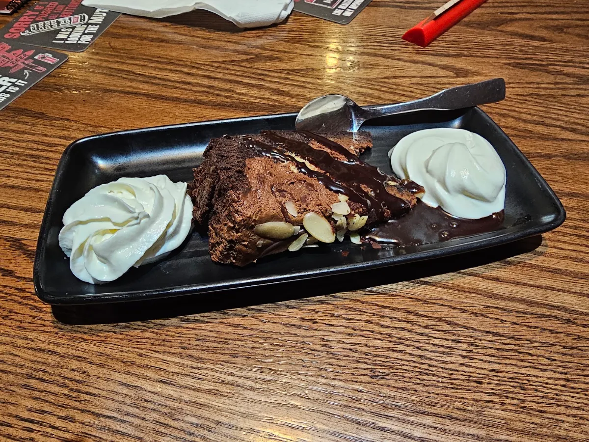 Brownie, MR MIKES SteakhouseCasual