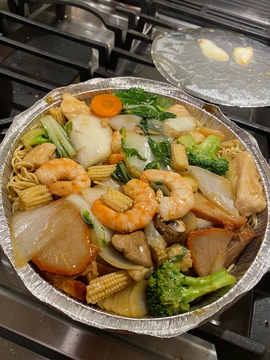 Cantonese Chow Mein Noodle