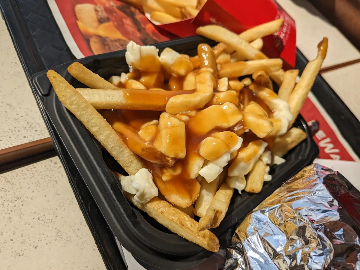 Small Poutine Cals 330
