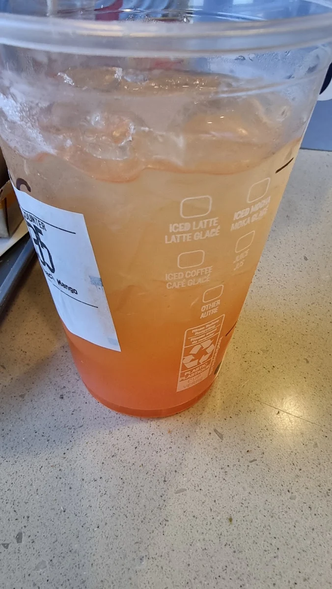 Mango Pineapple Refresher 150 0 Cals