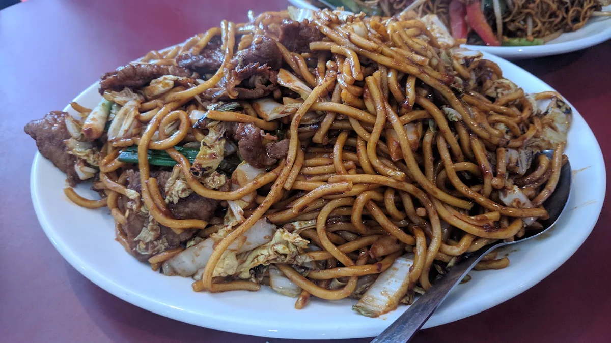 Shanghai Style Fried Noodles