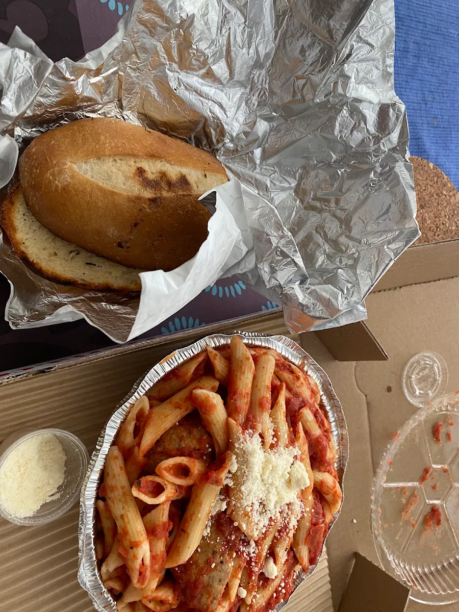 Penne Pasta with Meatballs and Garlic Bread