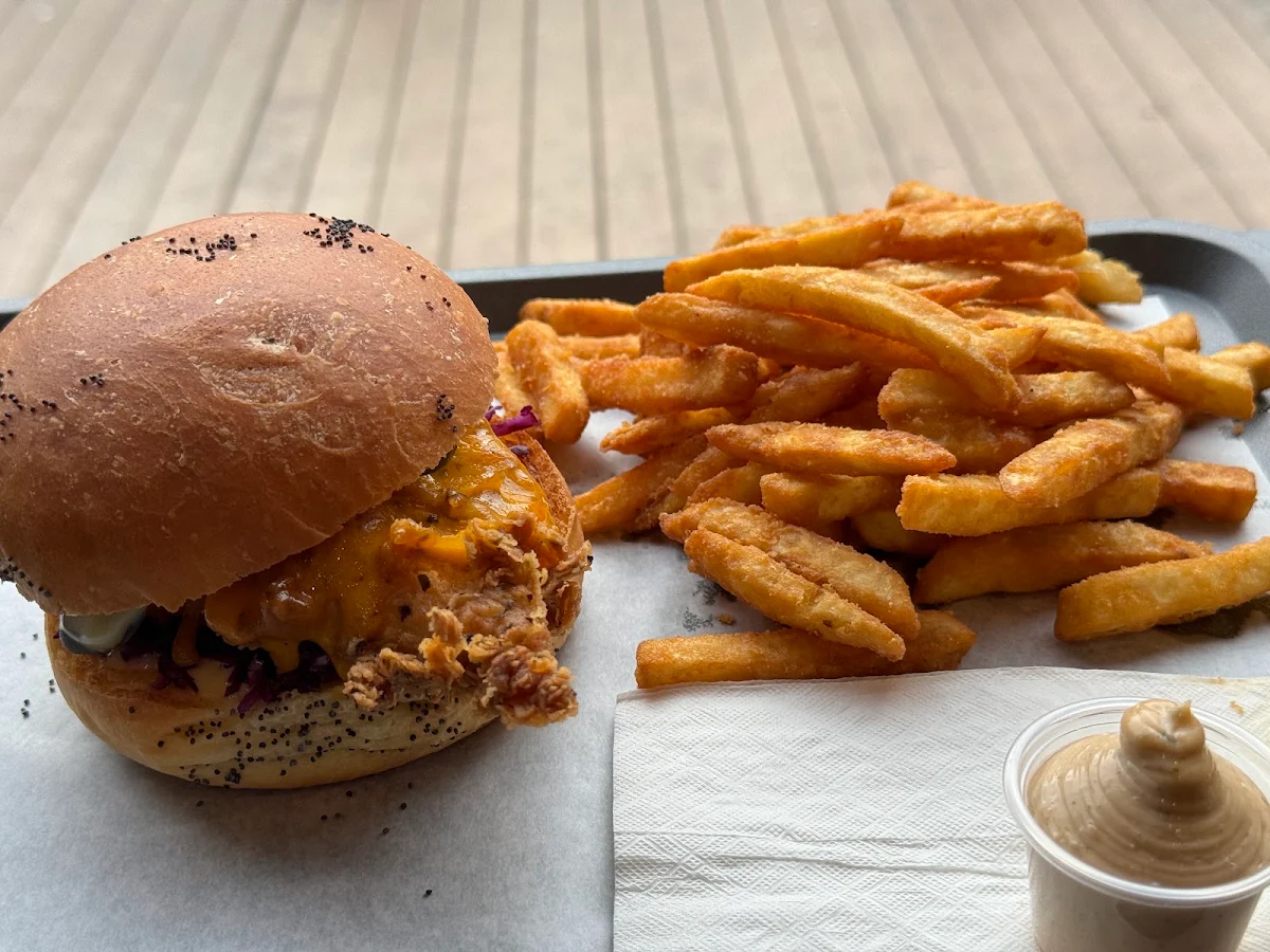 Burger Le Crispy Chicken the Crispy Chicken Burger