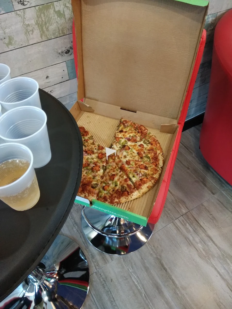 Butter Chicken Pizza