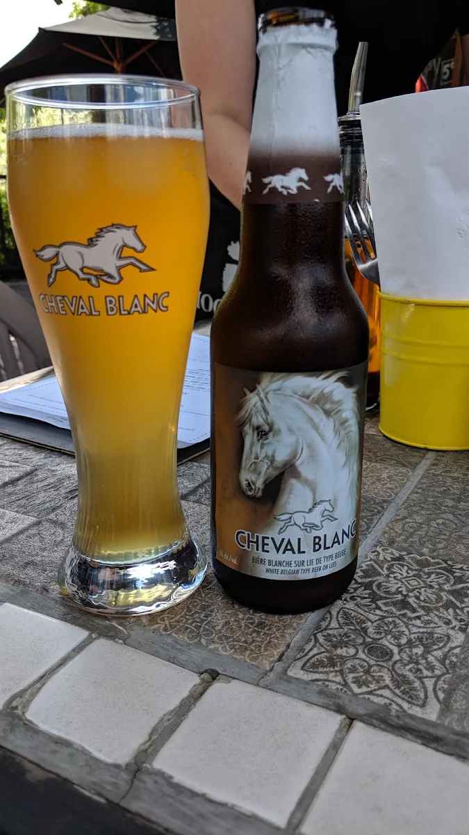 Cheval Blanc White Unfiltered Beer