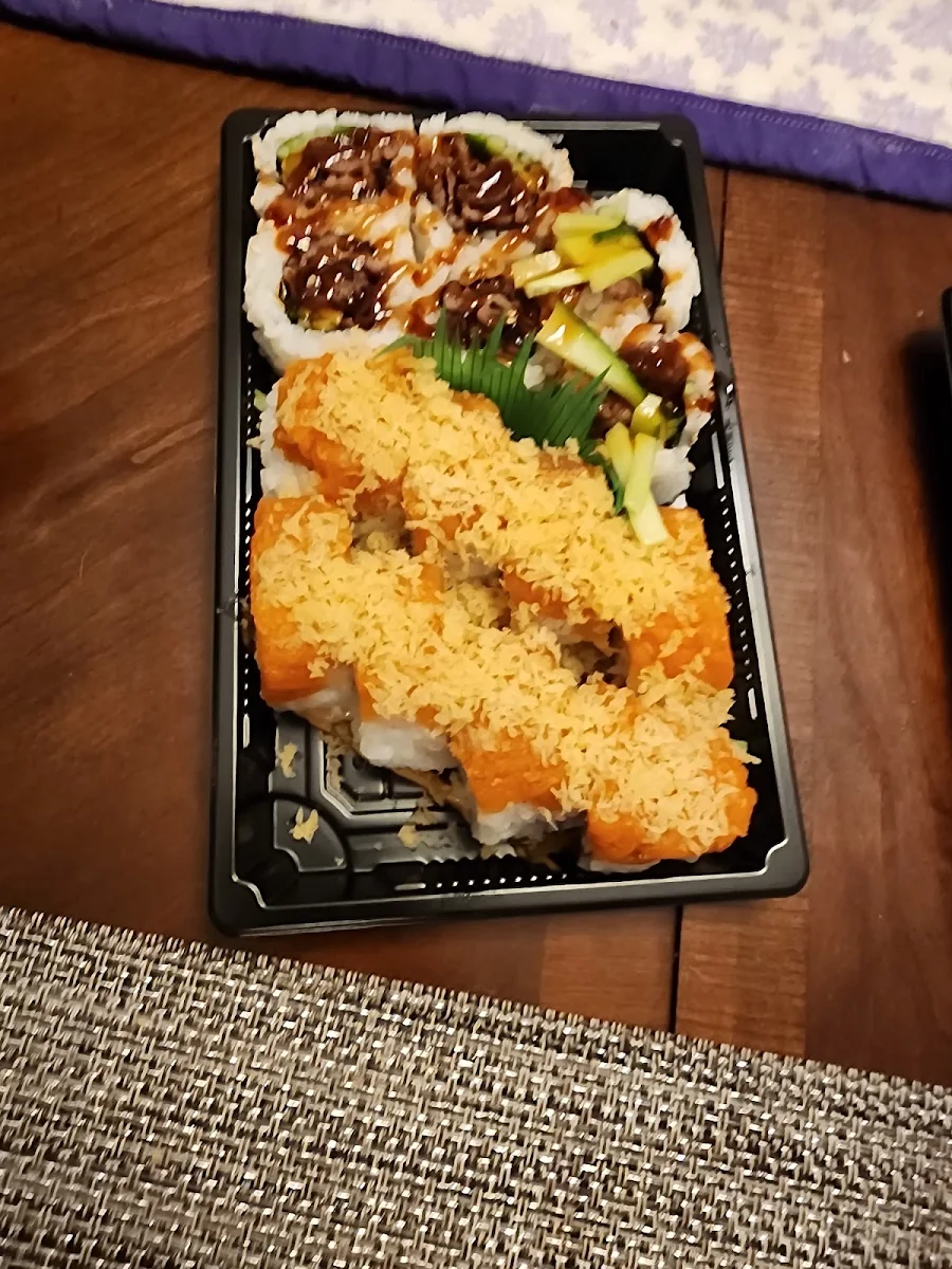 Tonkatsu Box & Tempura Roll
