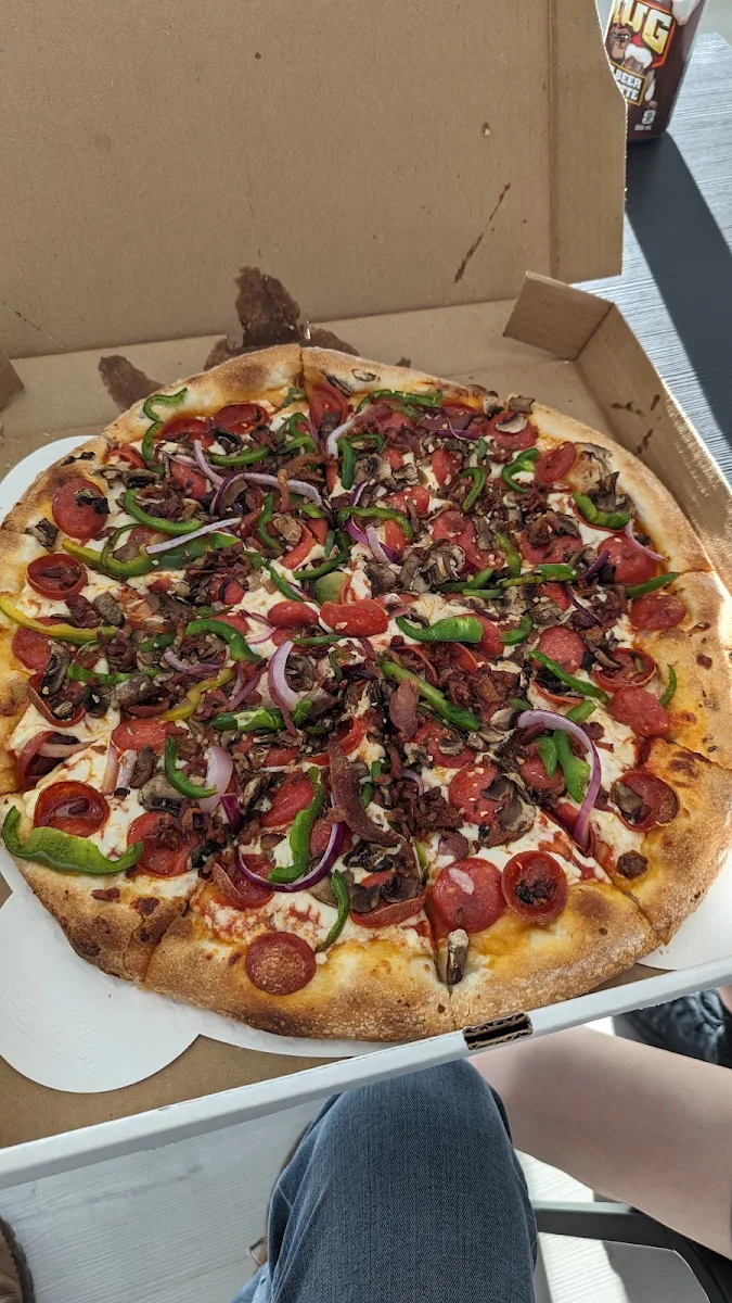 Deluxe Pizza