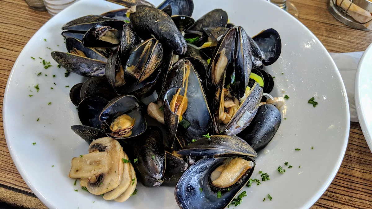 Mussels with White Wine Sauce Moules Provençal