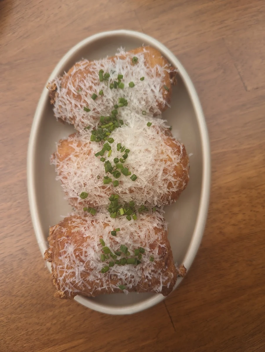 Garlic Bread Stuffed with Cheese Curds