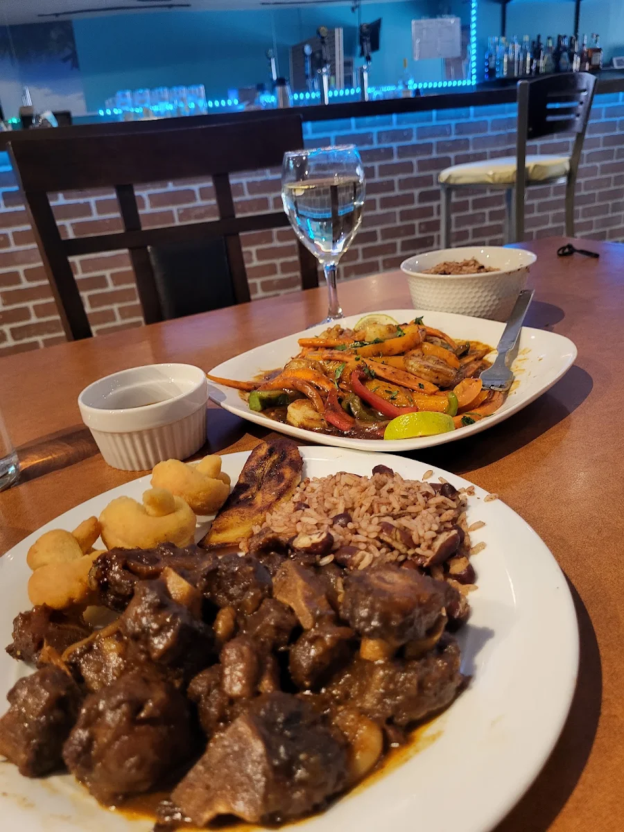 Oxtail Dinner and Jerk Shrimp Appetizer