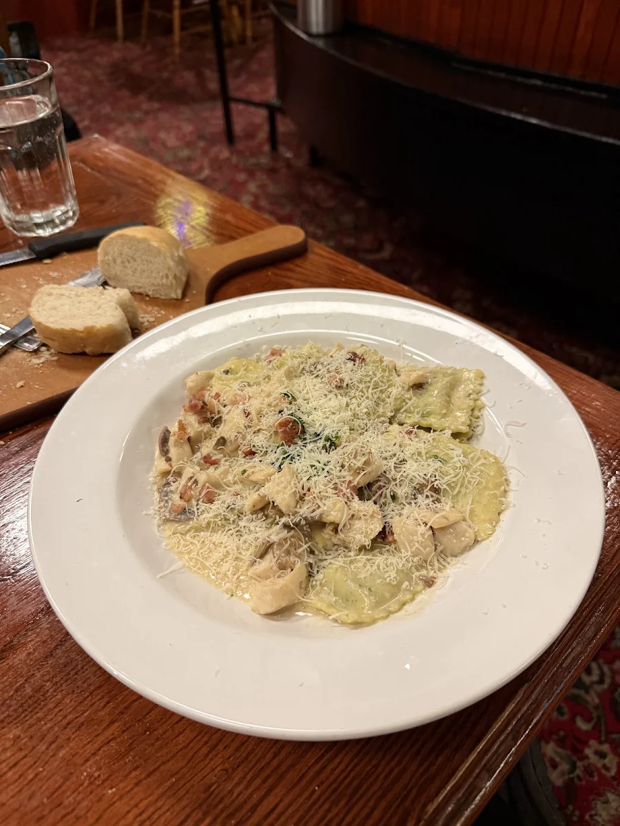 Chicken Alfredo with Mushroom and Mascarpone Cheese Ravioli