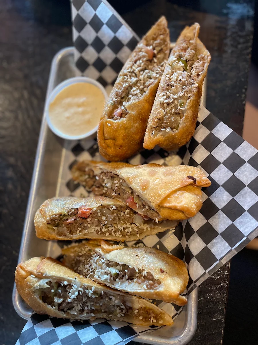 Cheeseburger Egg Rolls