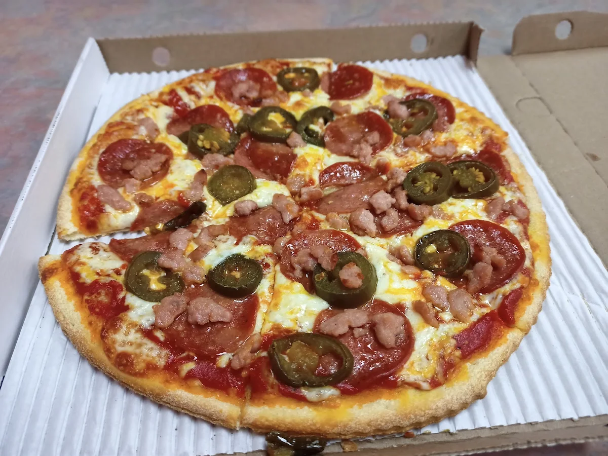 Thin Crust Cheese Pizza with Ham Pepperoni Slice Jalapeno Poppers