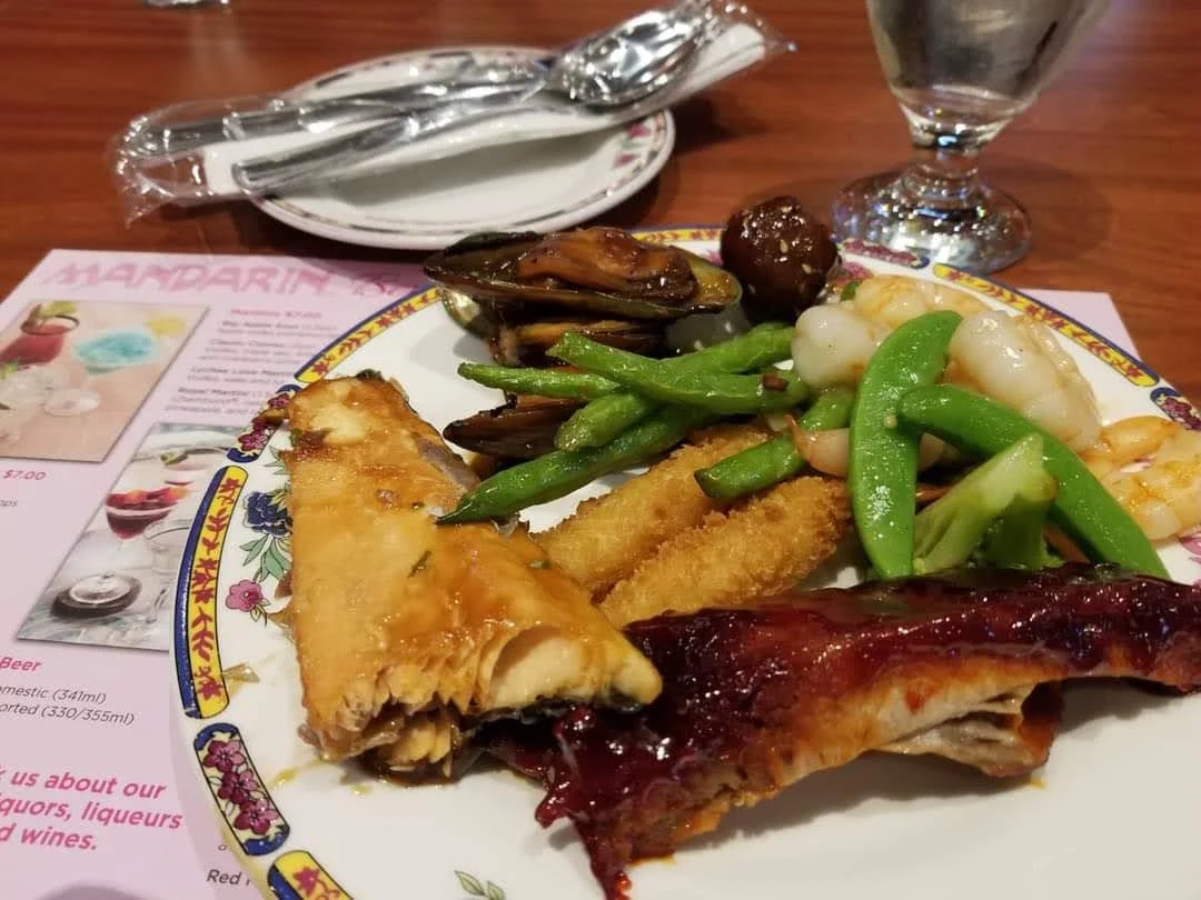Salmon Ribs Torpedo Shrimps Stir Fried Snow Peas with Chicken