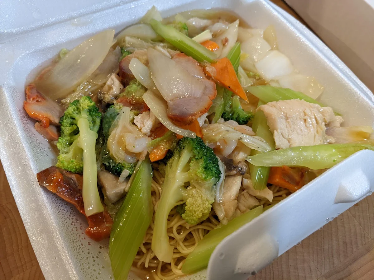 Cantonese Chow Mein