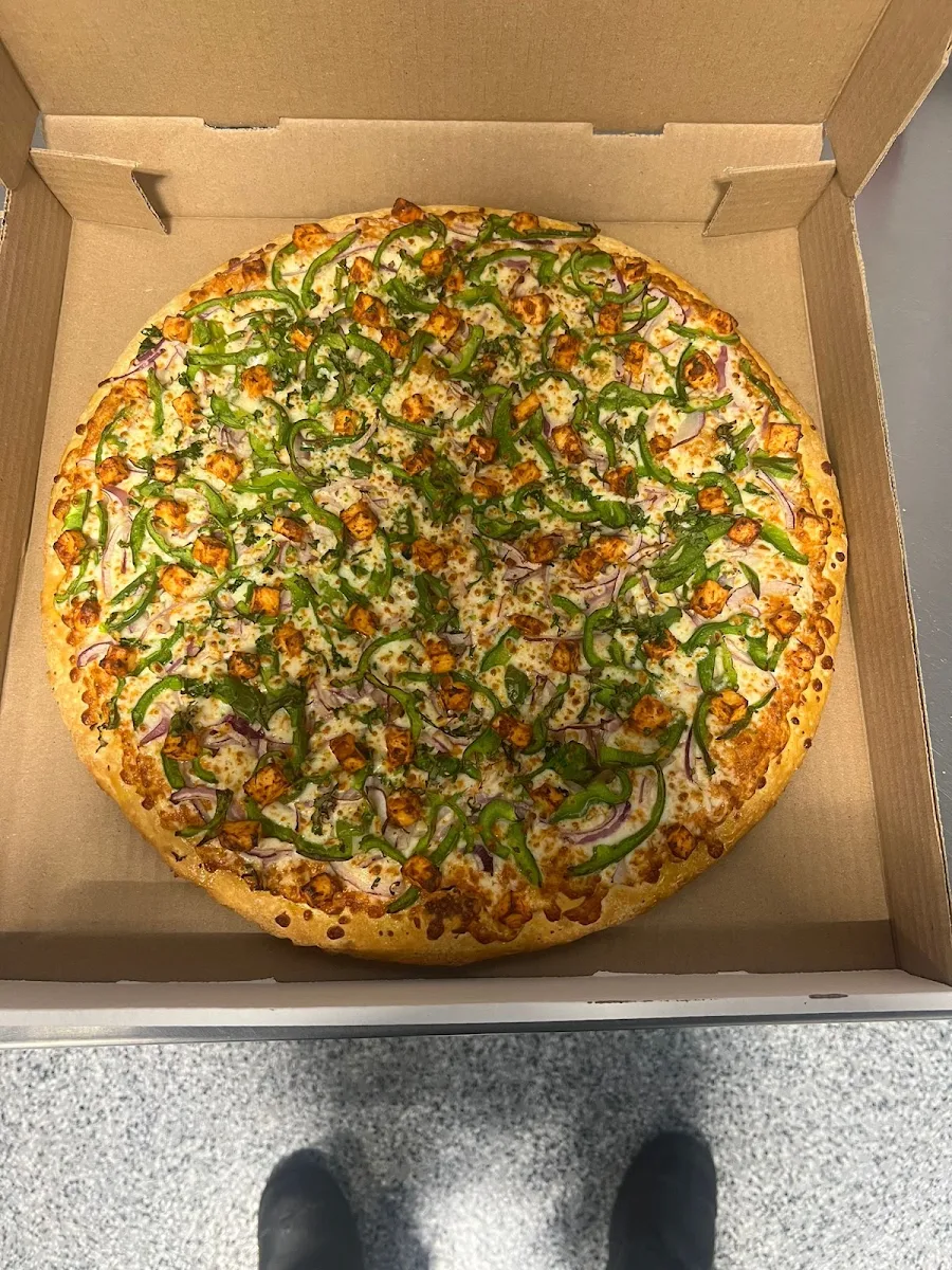 Tandoori Chicken Pizza