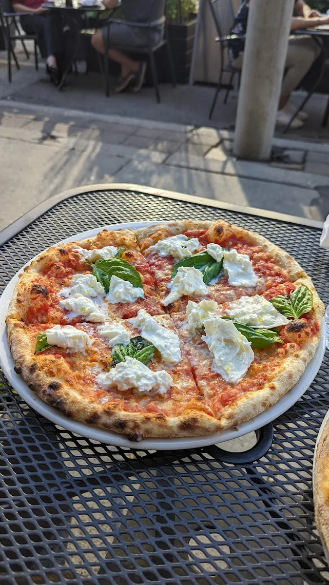 Inamato Pizza Margherita