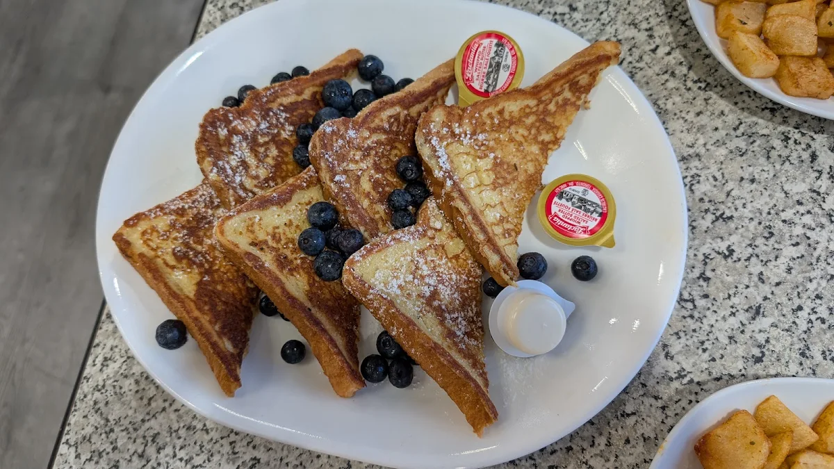 French Toast w Blueberries