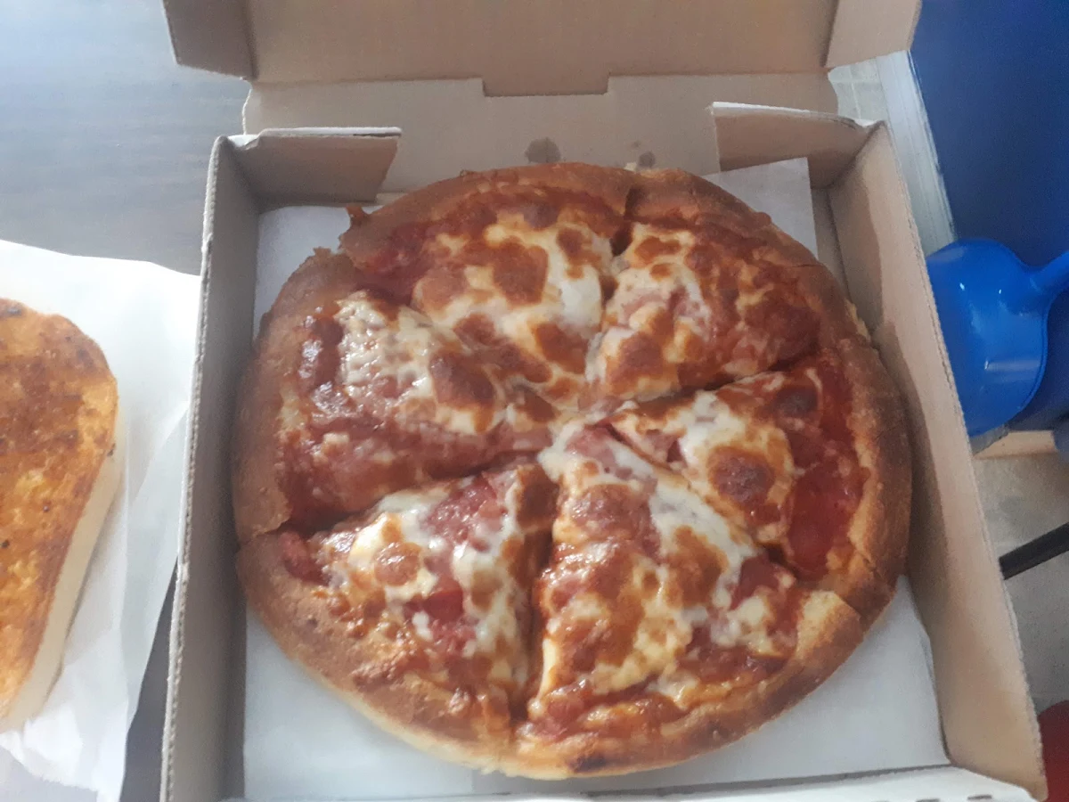 Personal Pizza Pepperoni