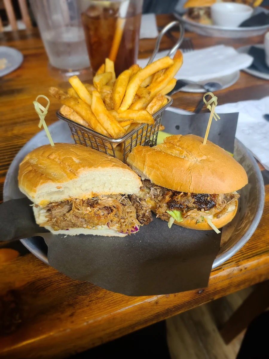 Pulled Pork PO Boy