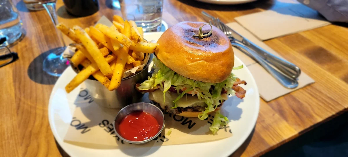 Bacon Cheddar Burger
